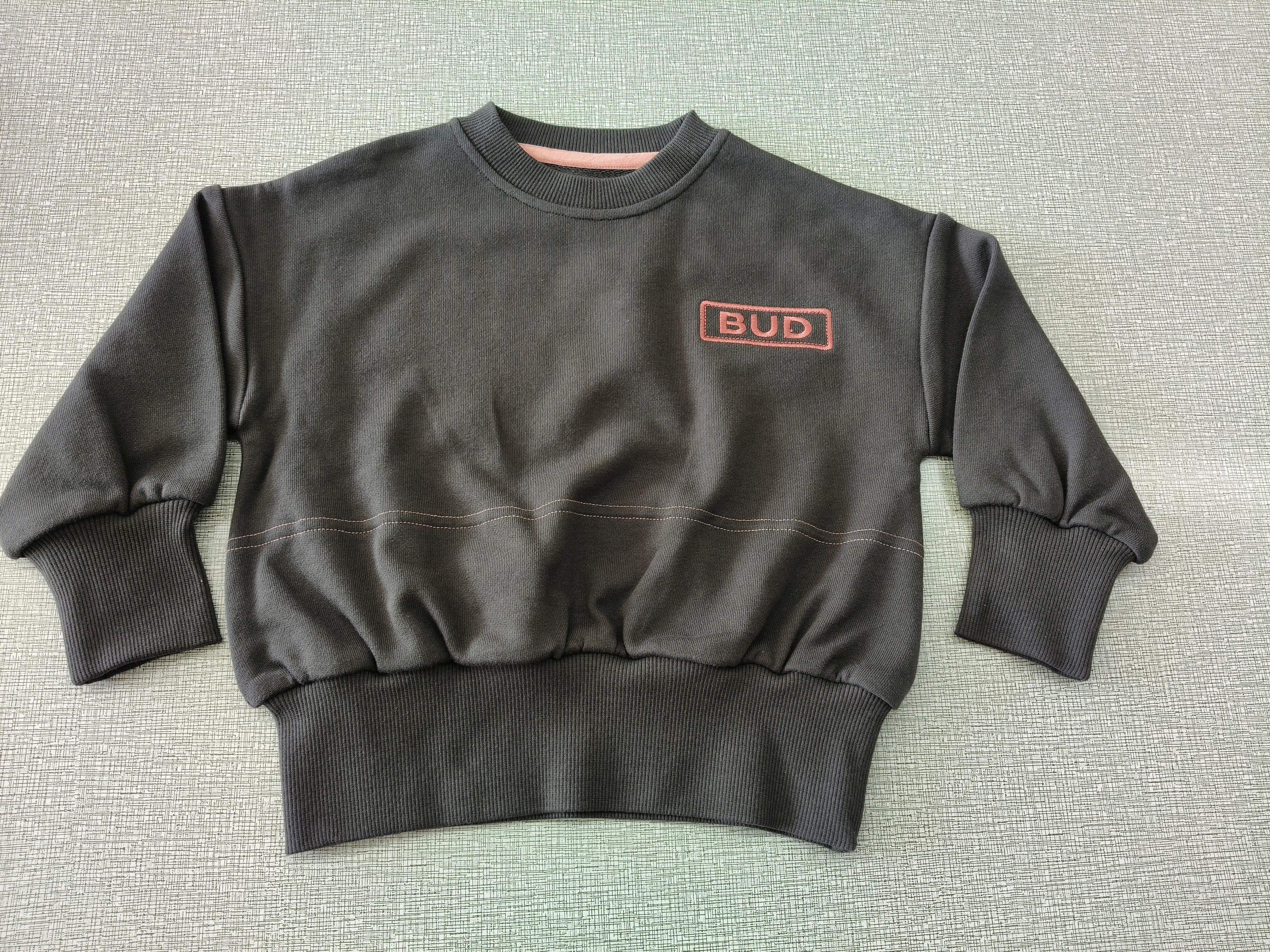 The Urban Ease Ribbed Box-Logo Crewneck