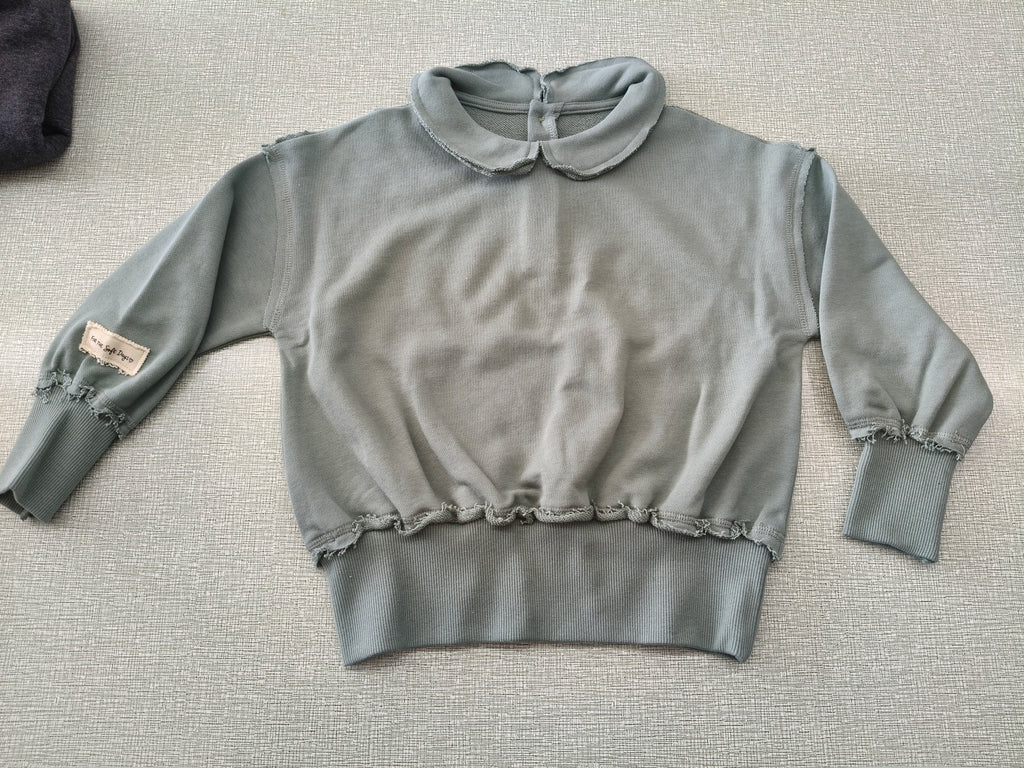 The Soft Days Frill-Edge Peter Pan Pullover